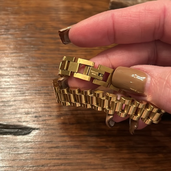 Gold Stainless Steel Link Bracelet - Picture 5 of 5